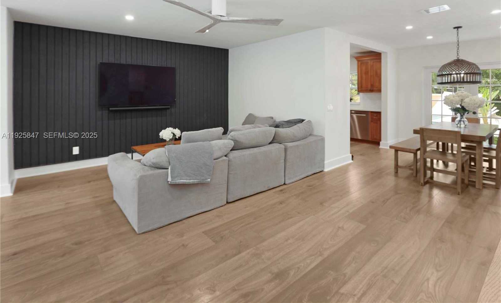 Small Image of 1417 JACKSON ST, Hollywood Number 9