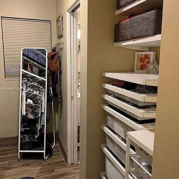 Small Image of 450 SOUTH EAST 6TH TER, Pompano Beach Number 10