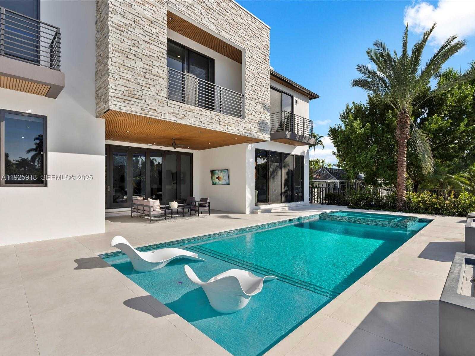 Small Image of 401 BONTONA AVE, Fort Lauderdale Number 56