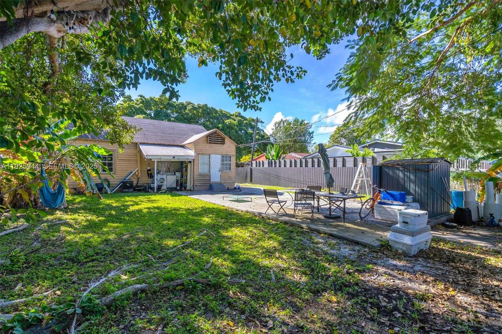 Small Image of 2271 SOUTH WEST 11TH ST, Miami Number 14