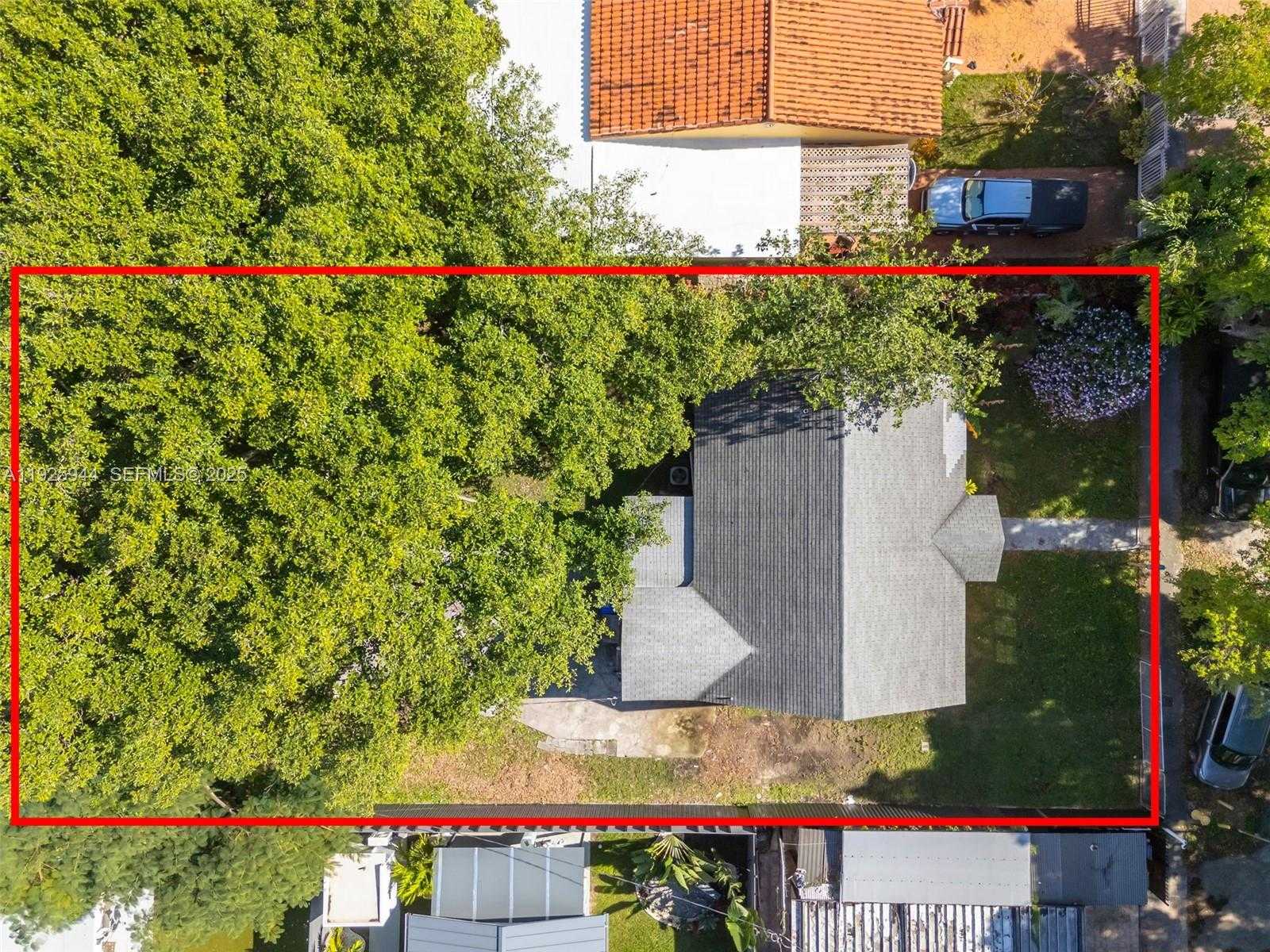 Small Image of 2271 SOUTH WEST 11TH ST, Miami Number 15