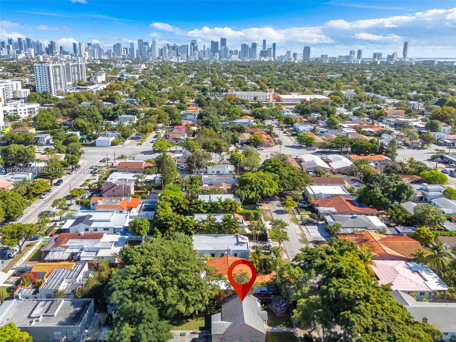 Small Image of 2271 SOUTH WEST 11TH ST, Miami Number 17