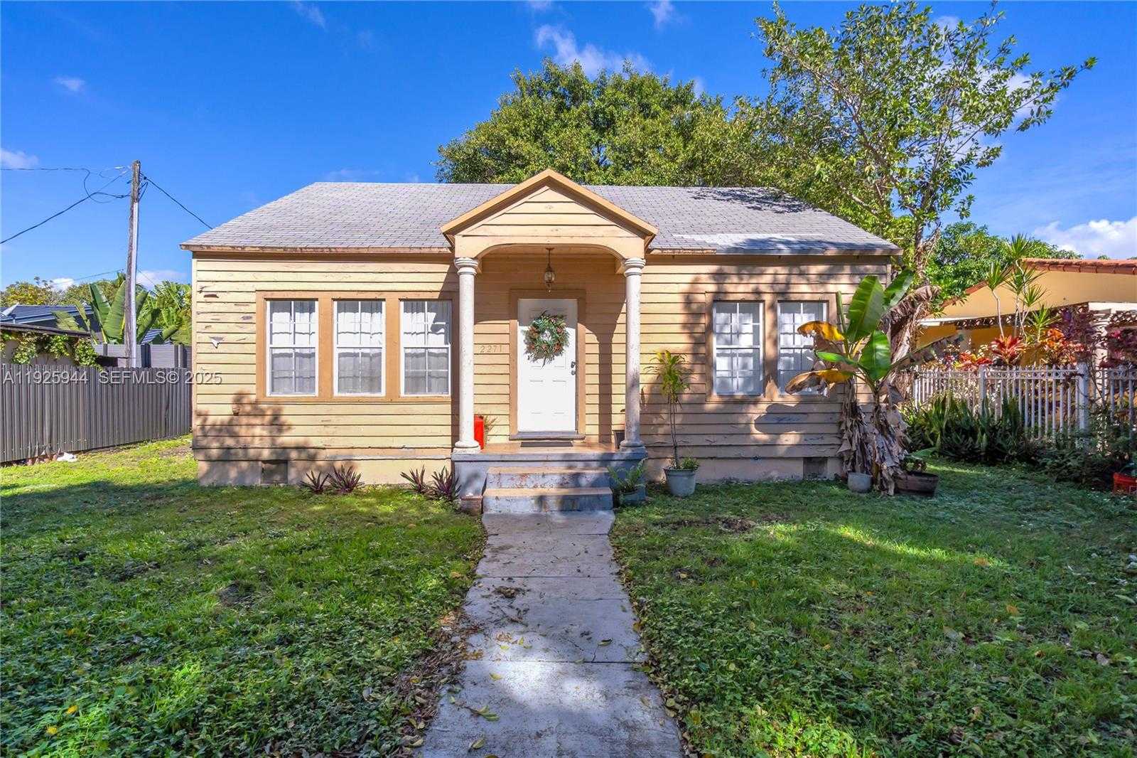 Small Image of 2271 SOUTH WEST 11TH ST, Miami Number 2