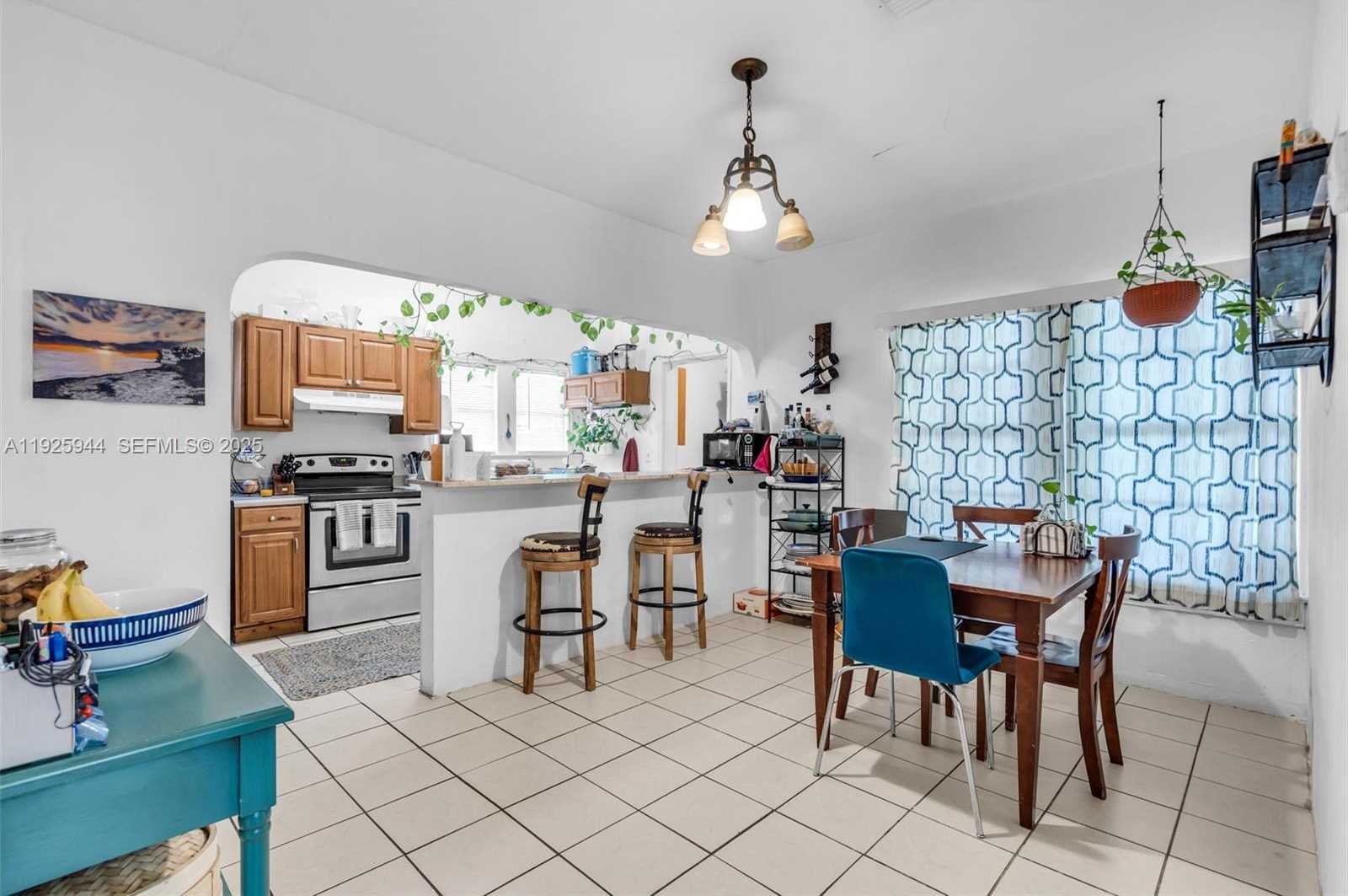 Small Image of 2271 SOUTH WEST 11TH ST, Miami Number 6