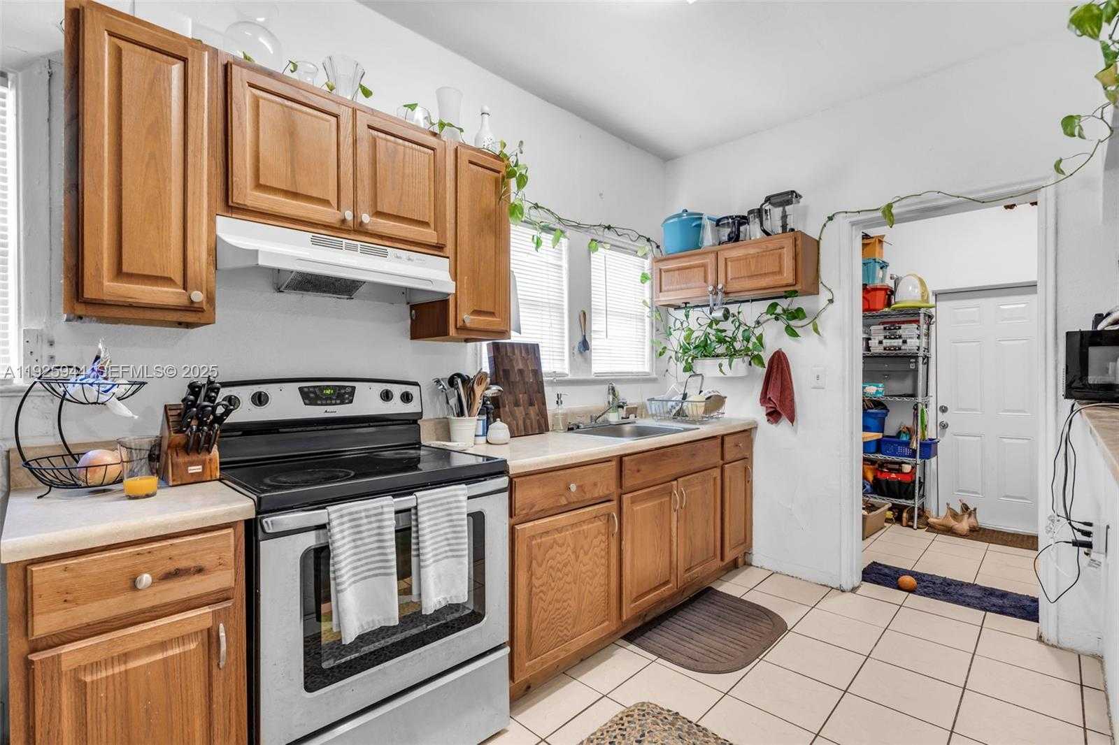 Small Image of 2271 SOUTH WEST 11TH ST, Miami Number 7