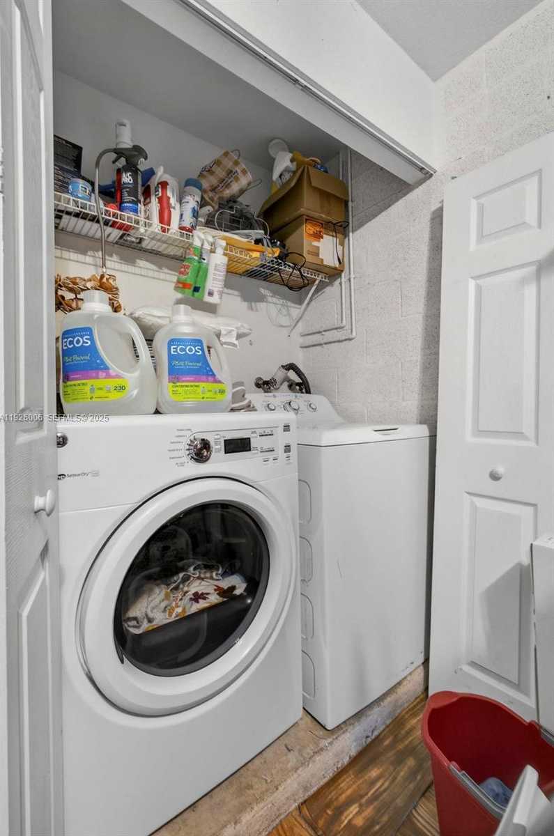 Small Image of 3342 BLUE FIN DR, West Palm Beach Number 27