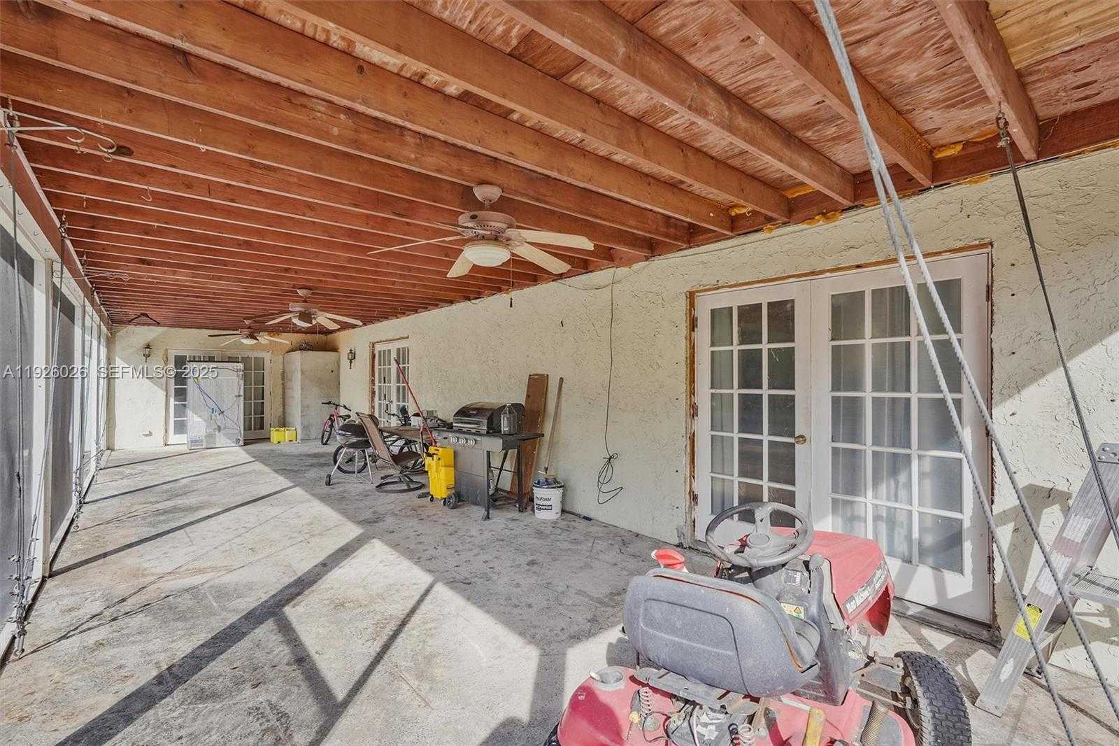 Small Image of 8113 ROSE MARIE CIR, Boynton Beach Number 28