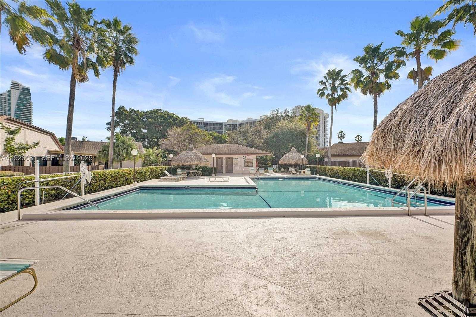 Small Image of 531 LESLIE DR, Hallandale Beach Number 29