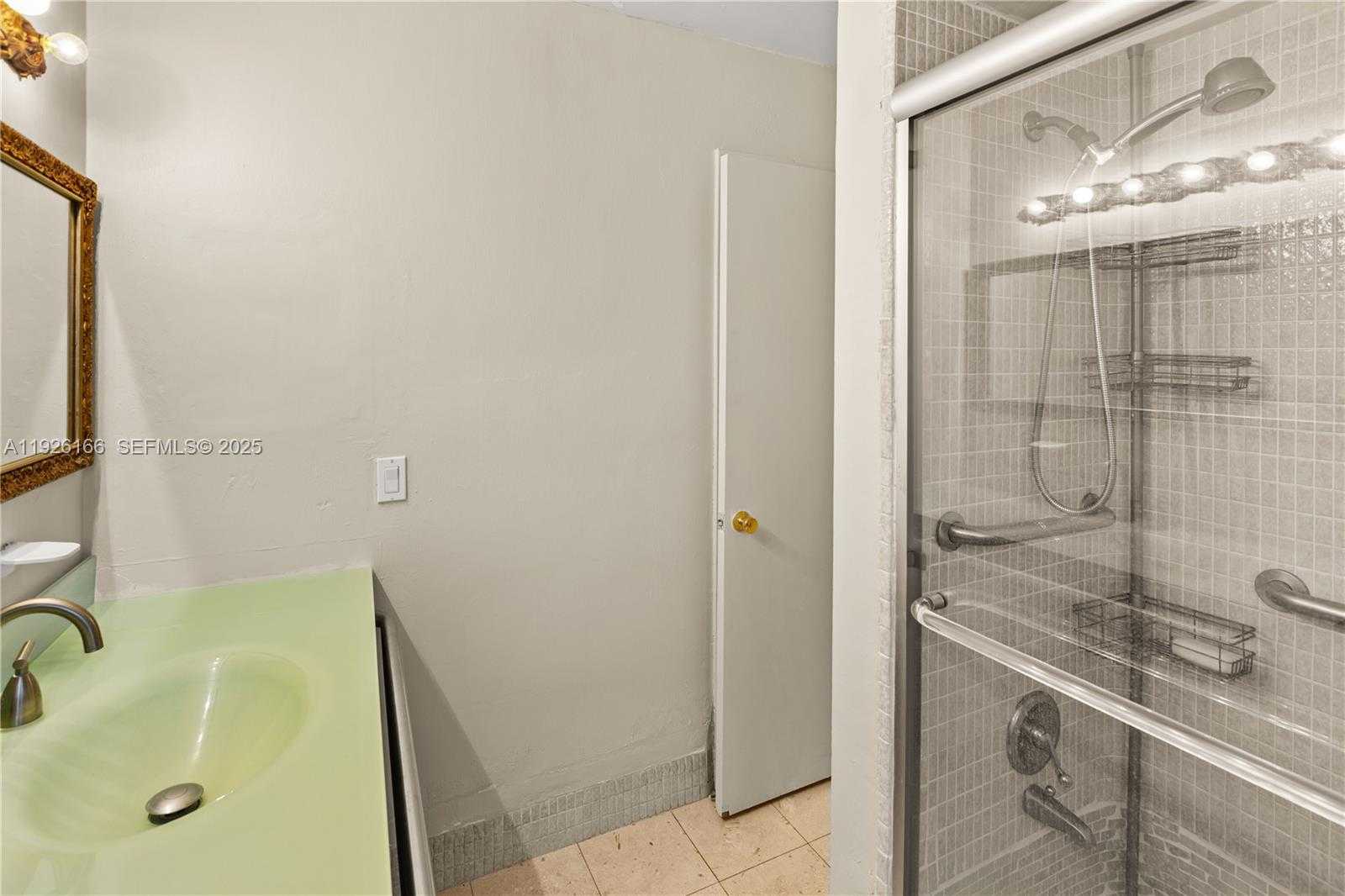 Small Image of 612 MINORCA AVE, Coral Gables Number 25