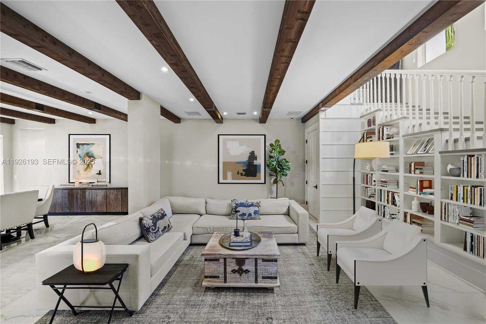 Small Image of 3333 POINCIANA AVE, Miami Number 22