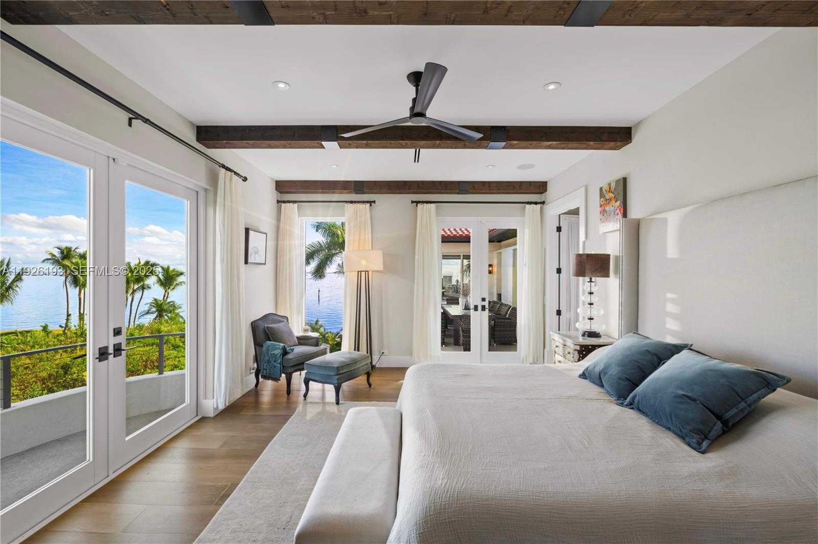 Small Image of 3333 POINCIANA AVE, Miami Number 26