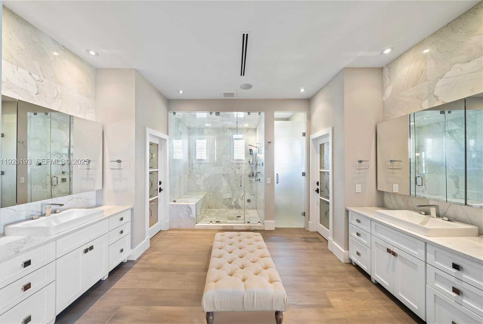 Small Image of 3333 POINCIANA AVE, Miami Number 30