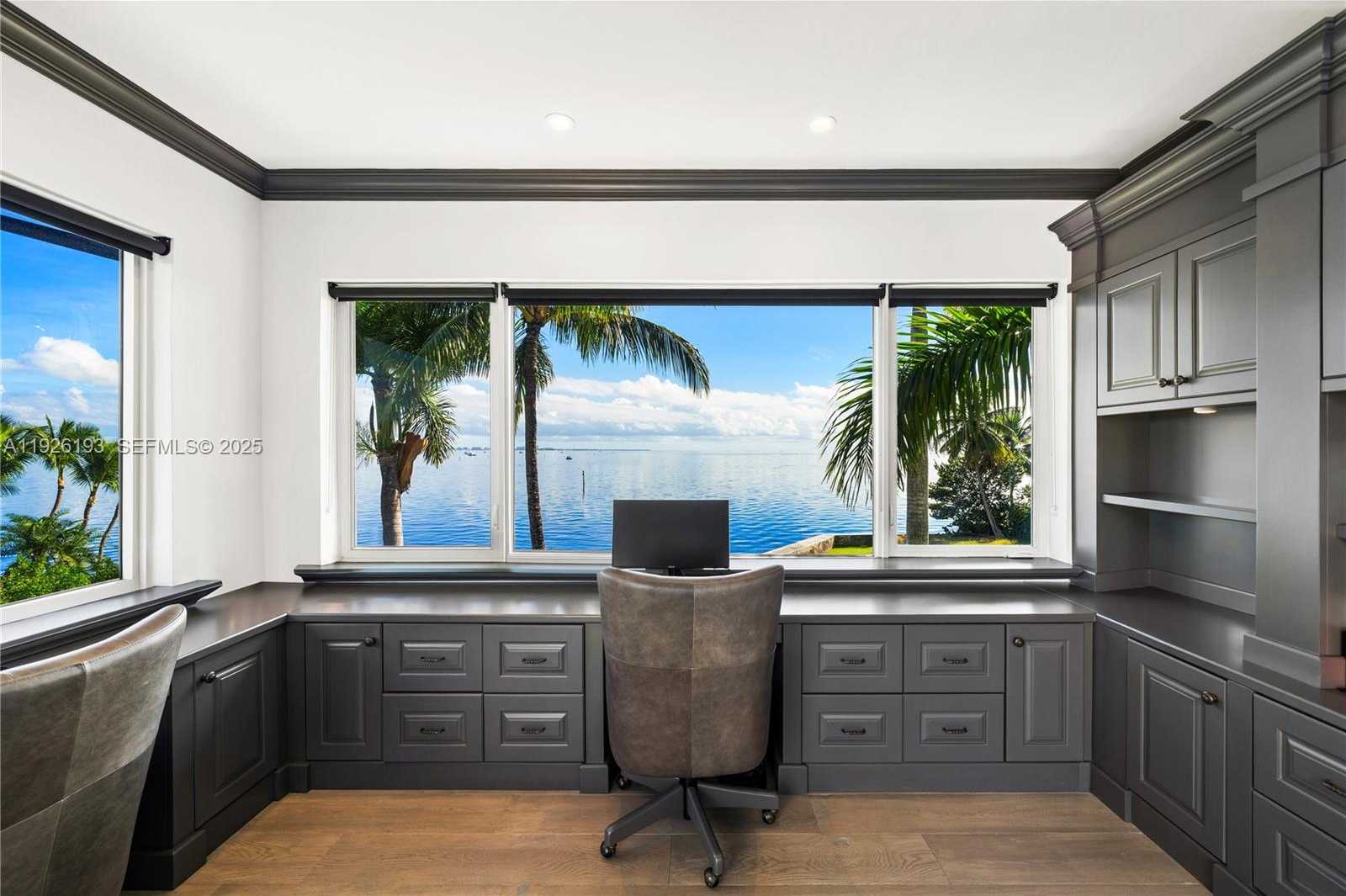 Small Image of 3333 POINCIANA AVE, Miami Number 34