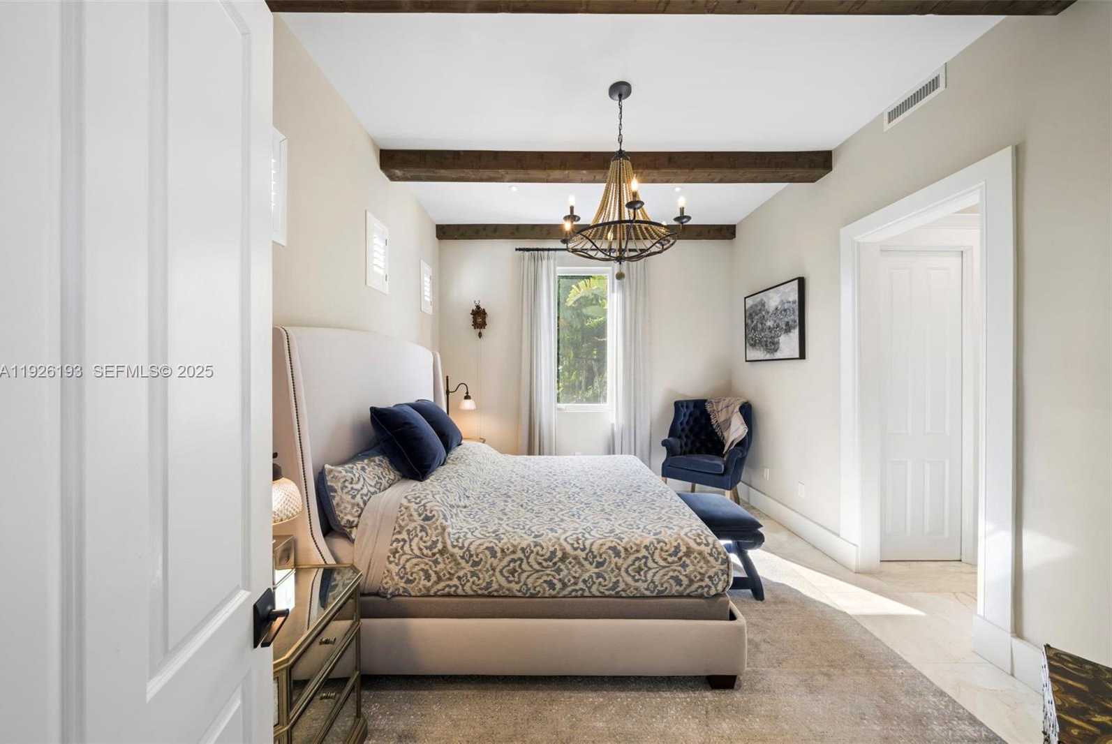 Small Image of 3333 POINCIANA AVE, Miami Number 39