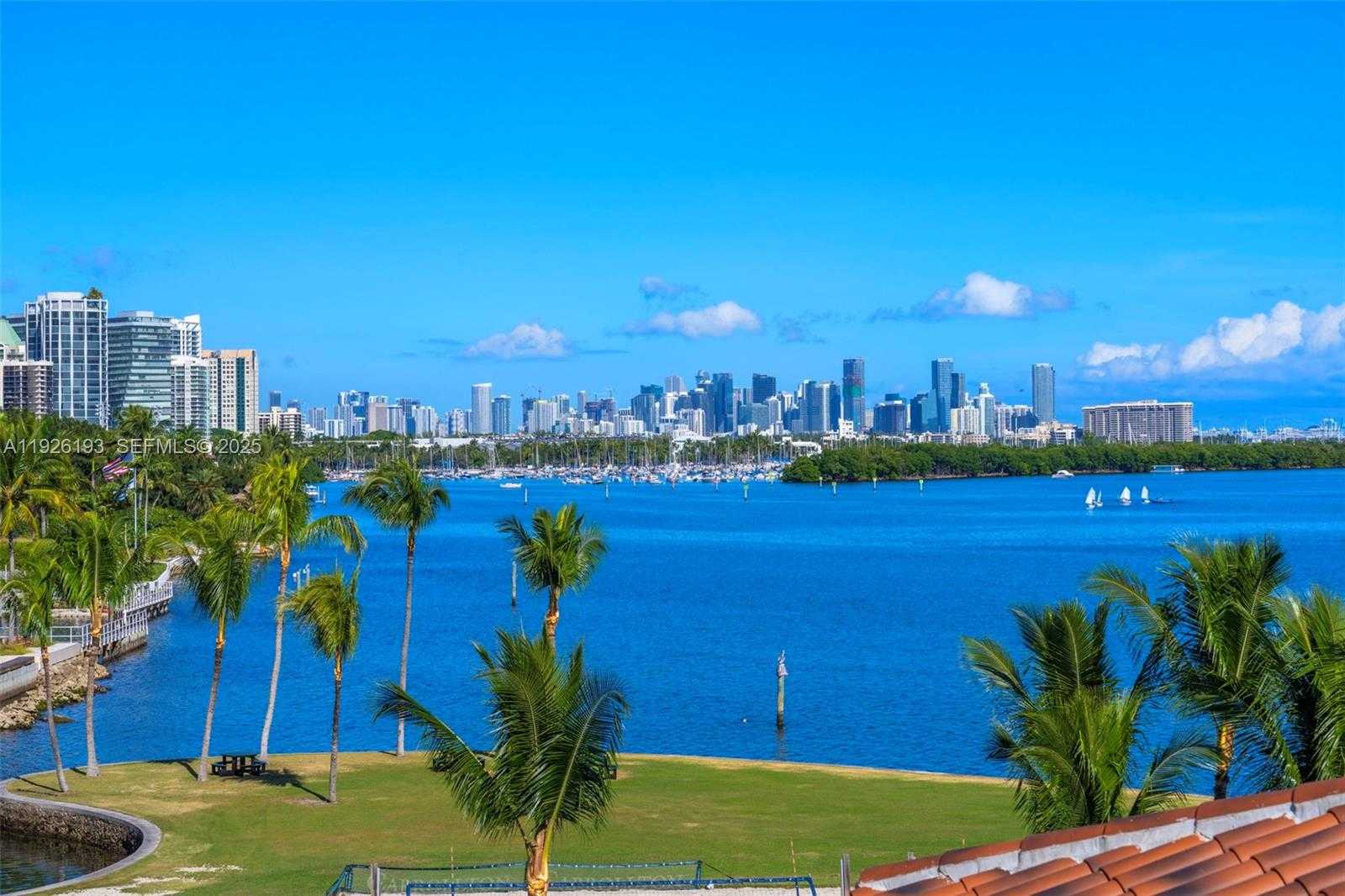 Small Image of 3333 POINCIANA AVE, Miami Number 5