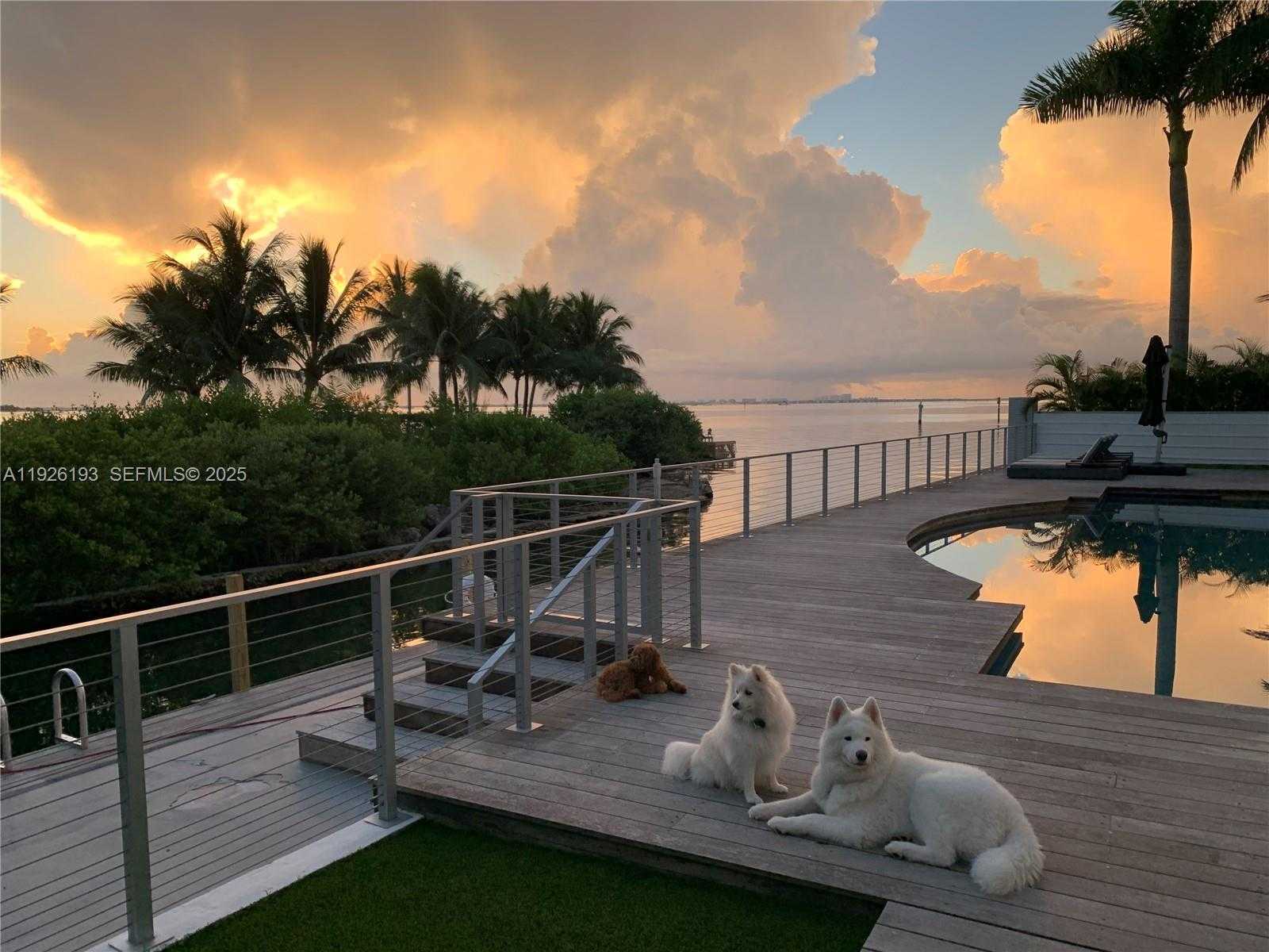 Small Image of 3333 POINCIANA AVE, Miami Number 9