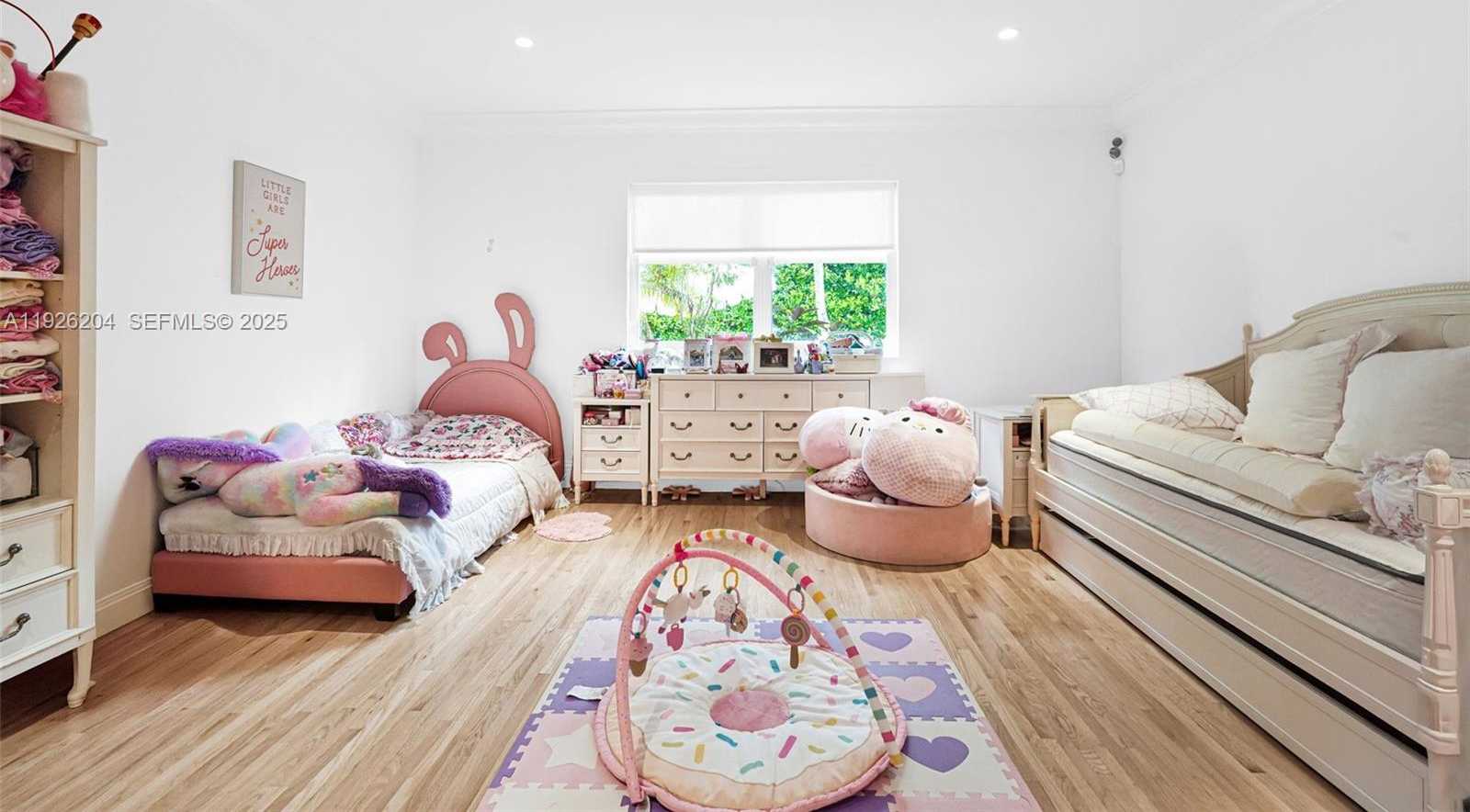 Small Image of 10121 EAST BROADVIEW DR, Bay Harbor Islands Number 12