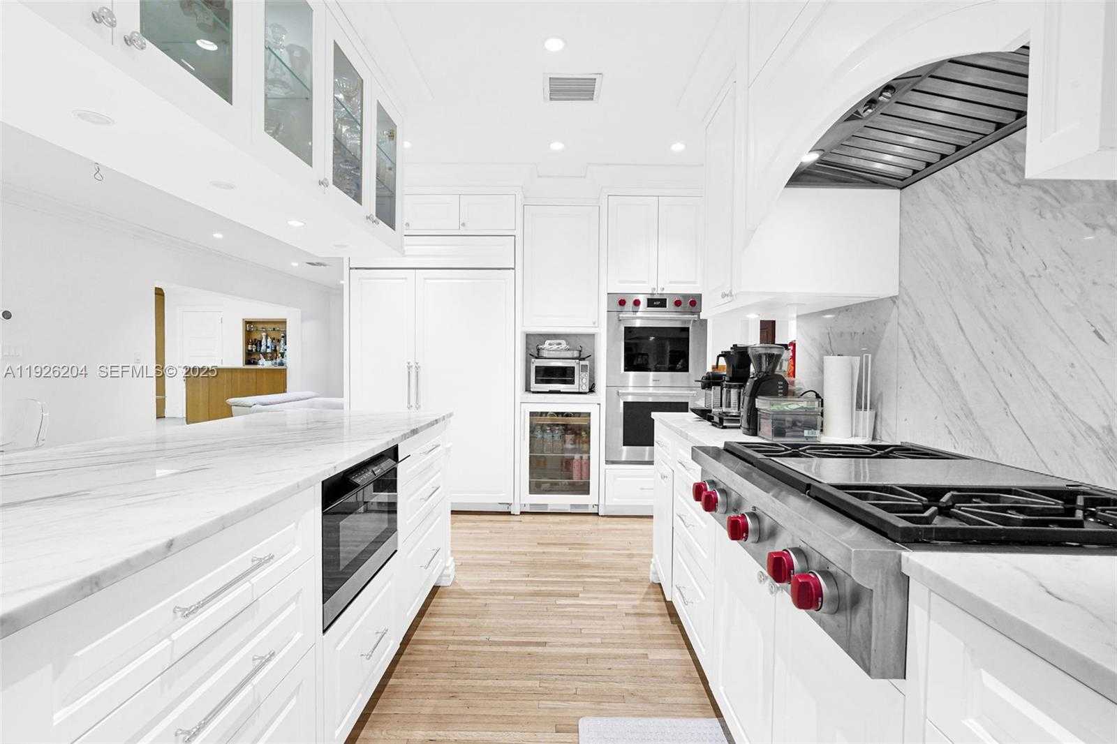 Small Image of 10121 EAST BROADVIEW DR, Bay Harbor Islands Number 15