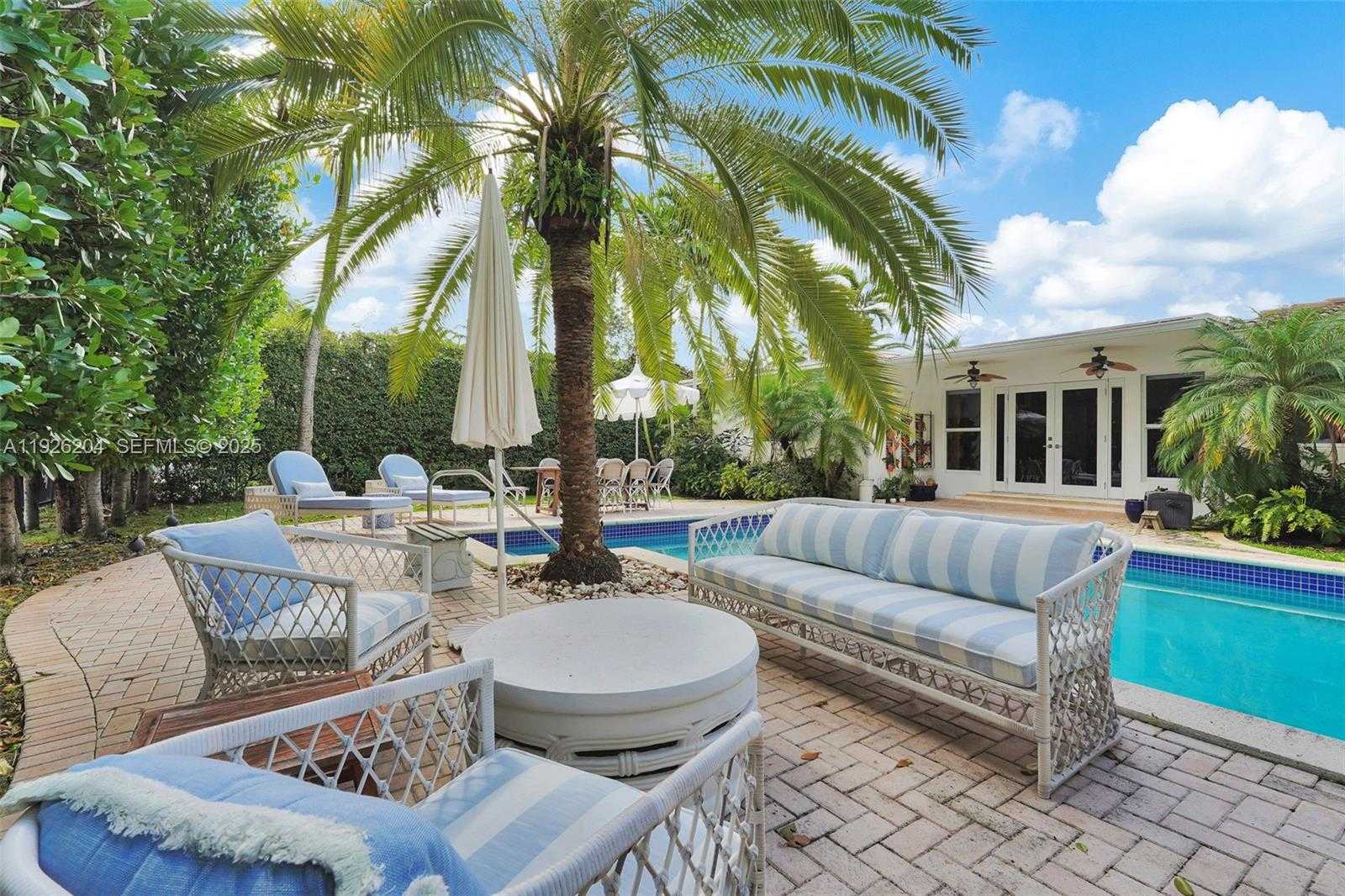 Small Image of 10121 EAST BROADVIEW DR, Bay Harbor Islands Number 18