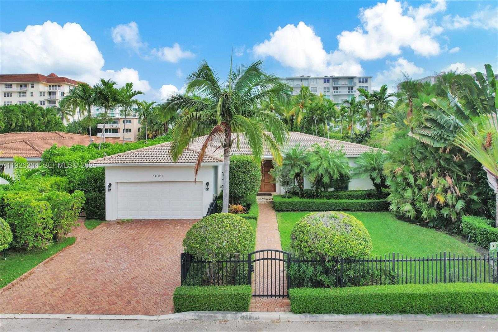 Small Image of 10121 EAST BROADVIEW DR, Bay Harbor Islands Number 7