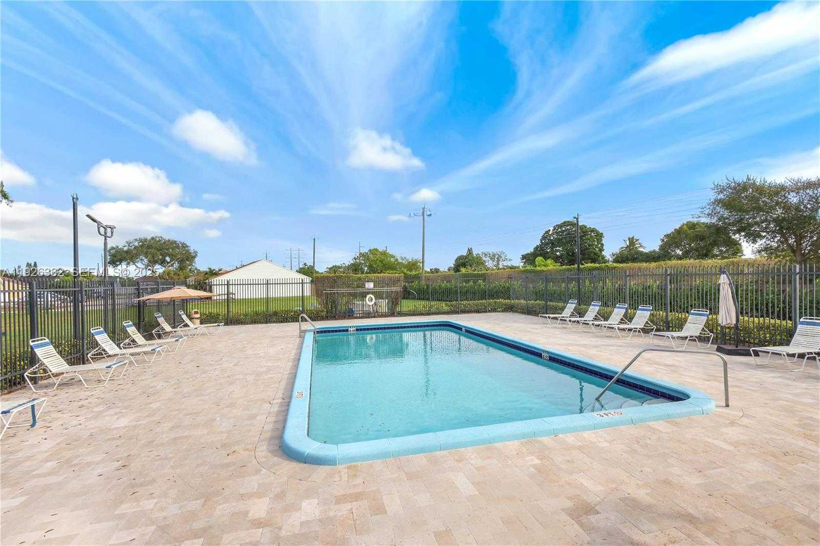 Small Image of 22882 MARKHAM WAY, Boca Raton Number 12