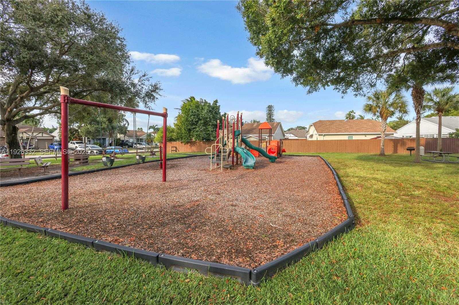 Small Image of 22882 MARKHAM WAY, Boca Raton Number 14