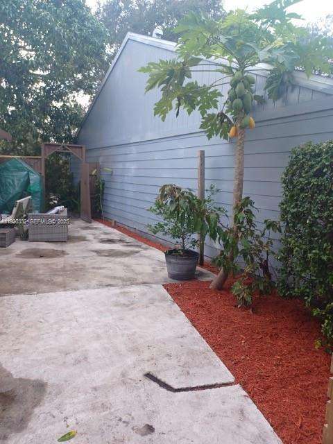 Small Image of 22882 MARKHAM WAY, Boca Raton Number 3