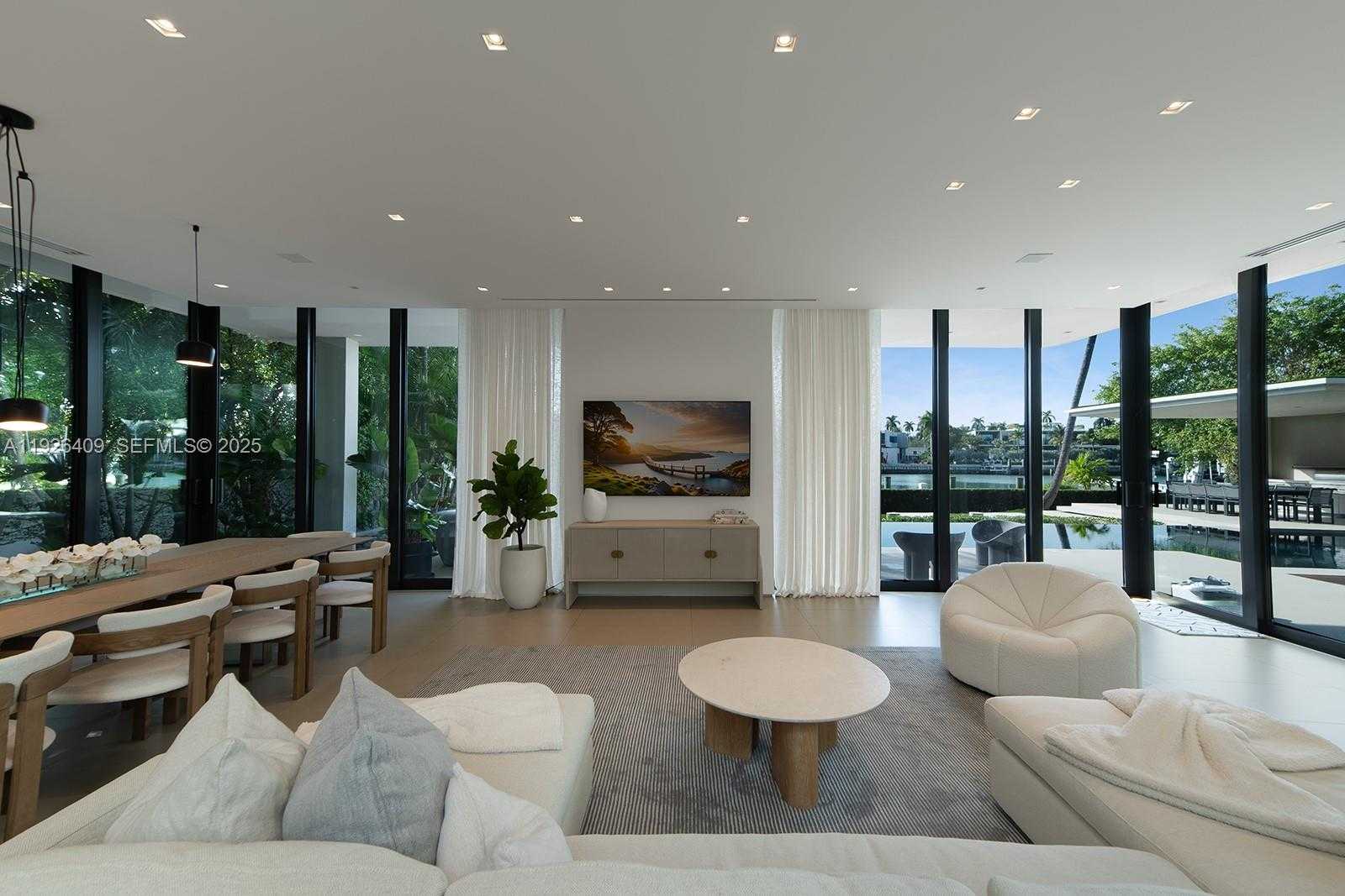 Small Image of 6480 ALLISON RD, Miami Beach Number 12