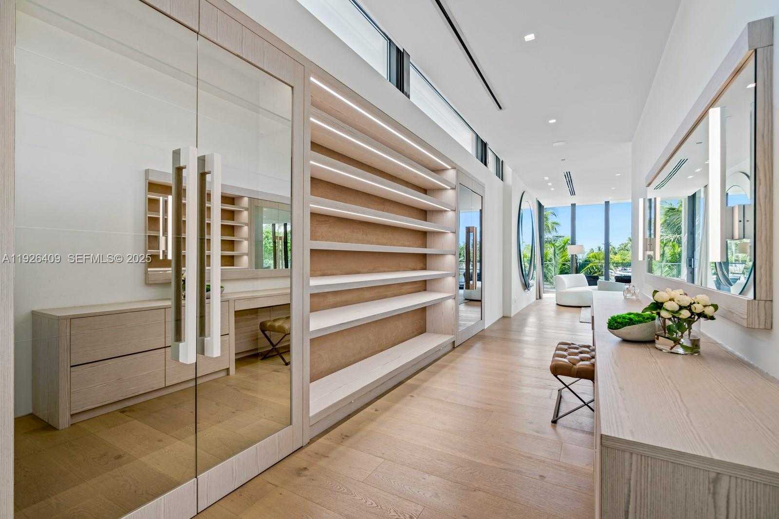 Small Image of 6480 ALLISON RD, Miami Beach Number 20