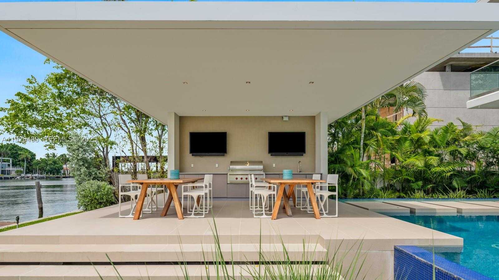 Small Image of 6480 ALLISON RD, Miami Beach Number 33