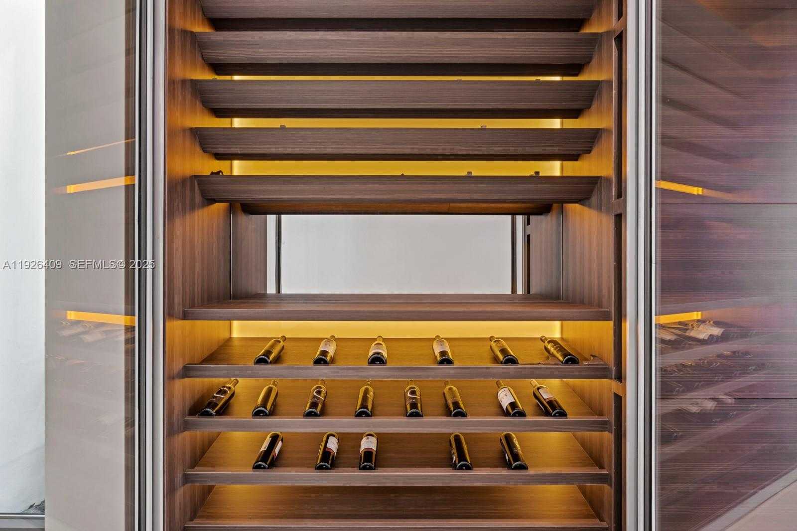 Small Image of 6480 ALLISON RD, Miami Beach Number 38