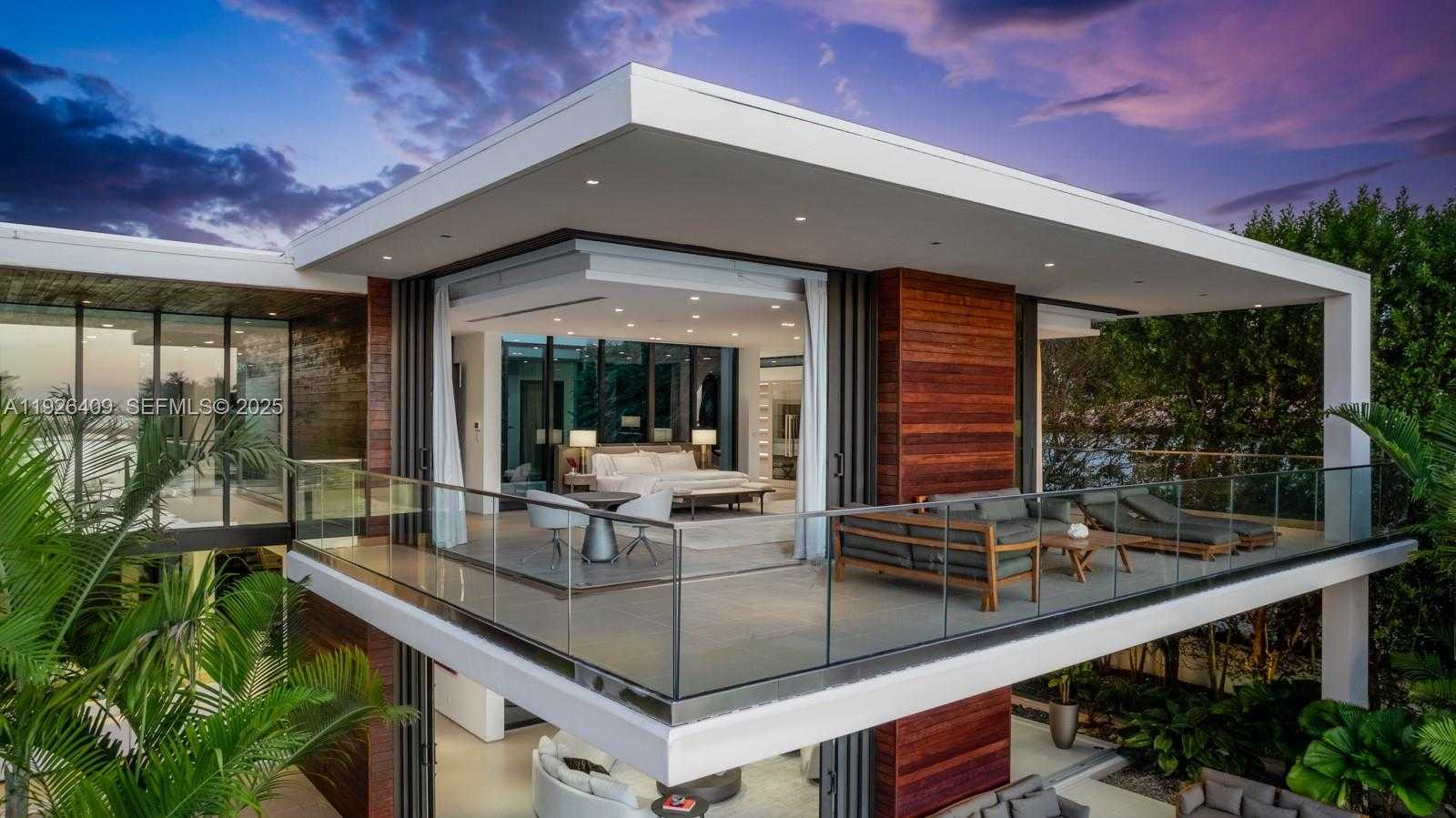 Small Image of 6480 ALLISON RD, Miami Beach Number 49