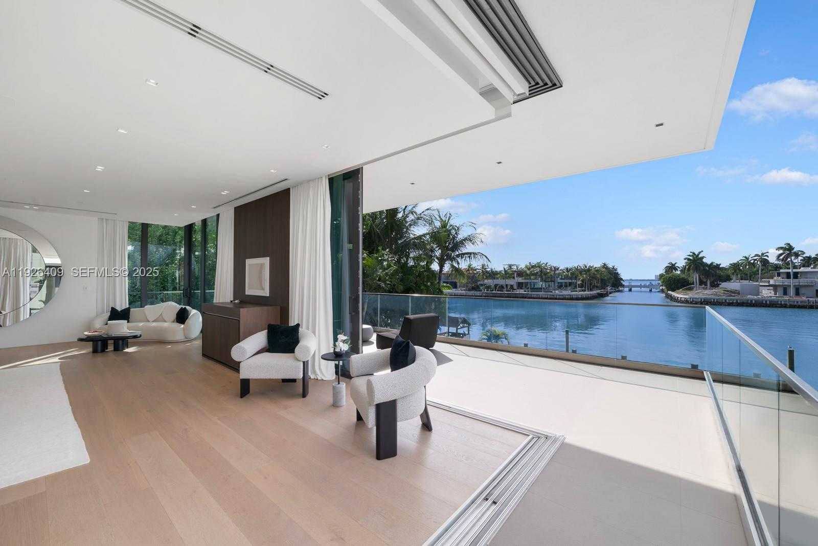 Small Image of 6480 ALLISON RD, Miami Beach Number 53