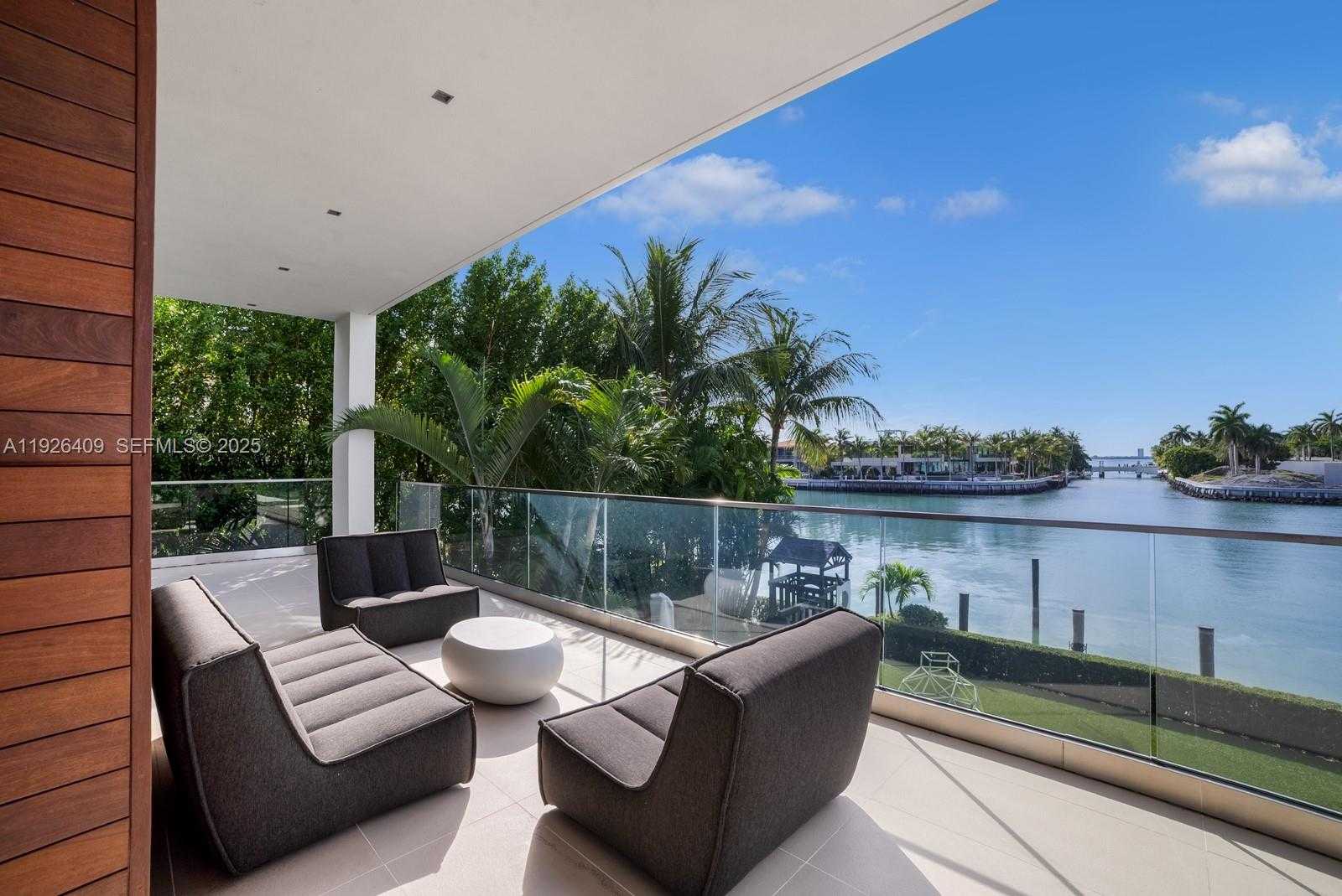 Small Image of 6480 ALLISON RD, Miami Beach Number 54