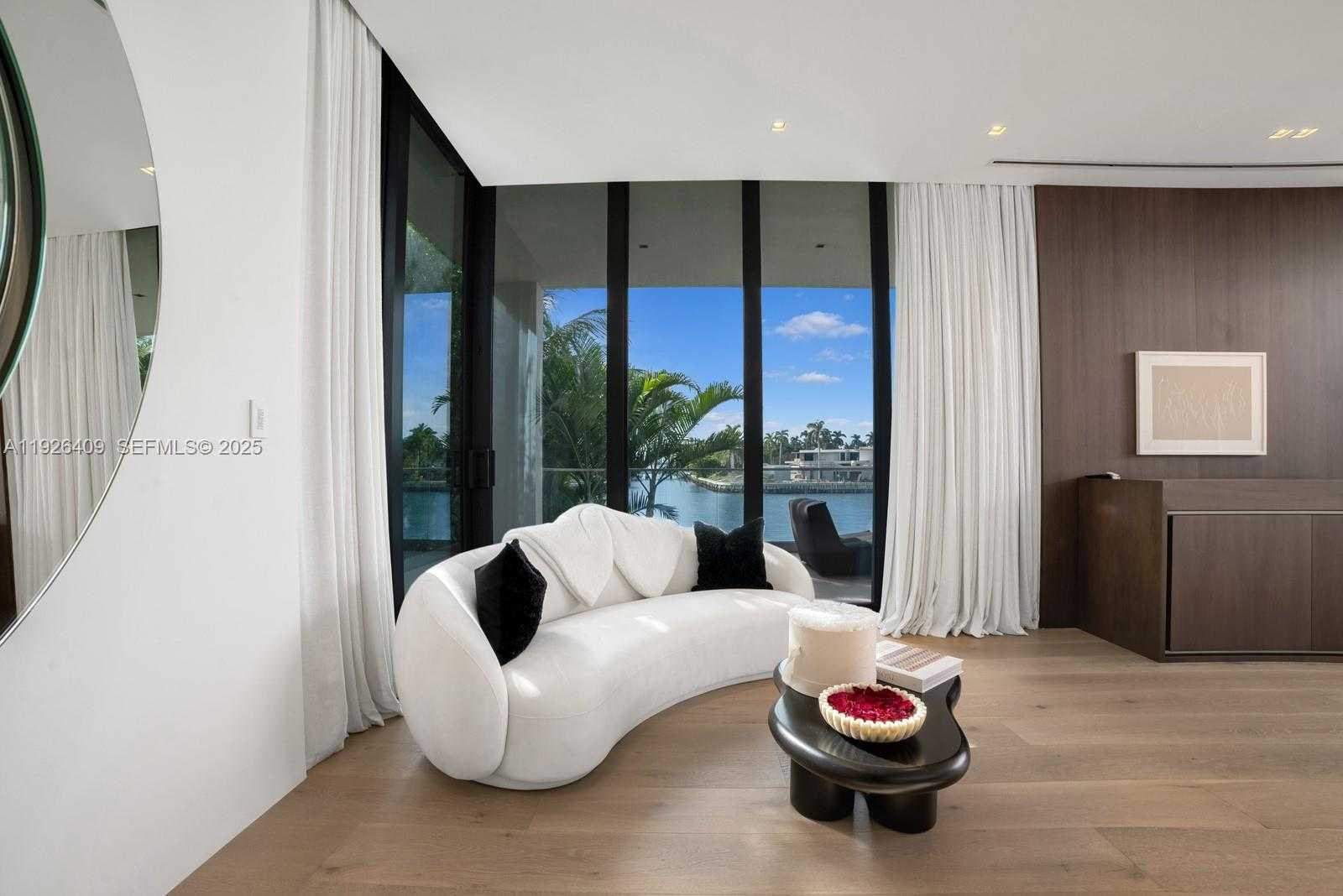 Small Image of 6480 ALLISON RD, Miami Beach Number 56