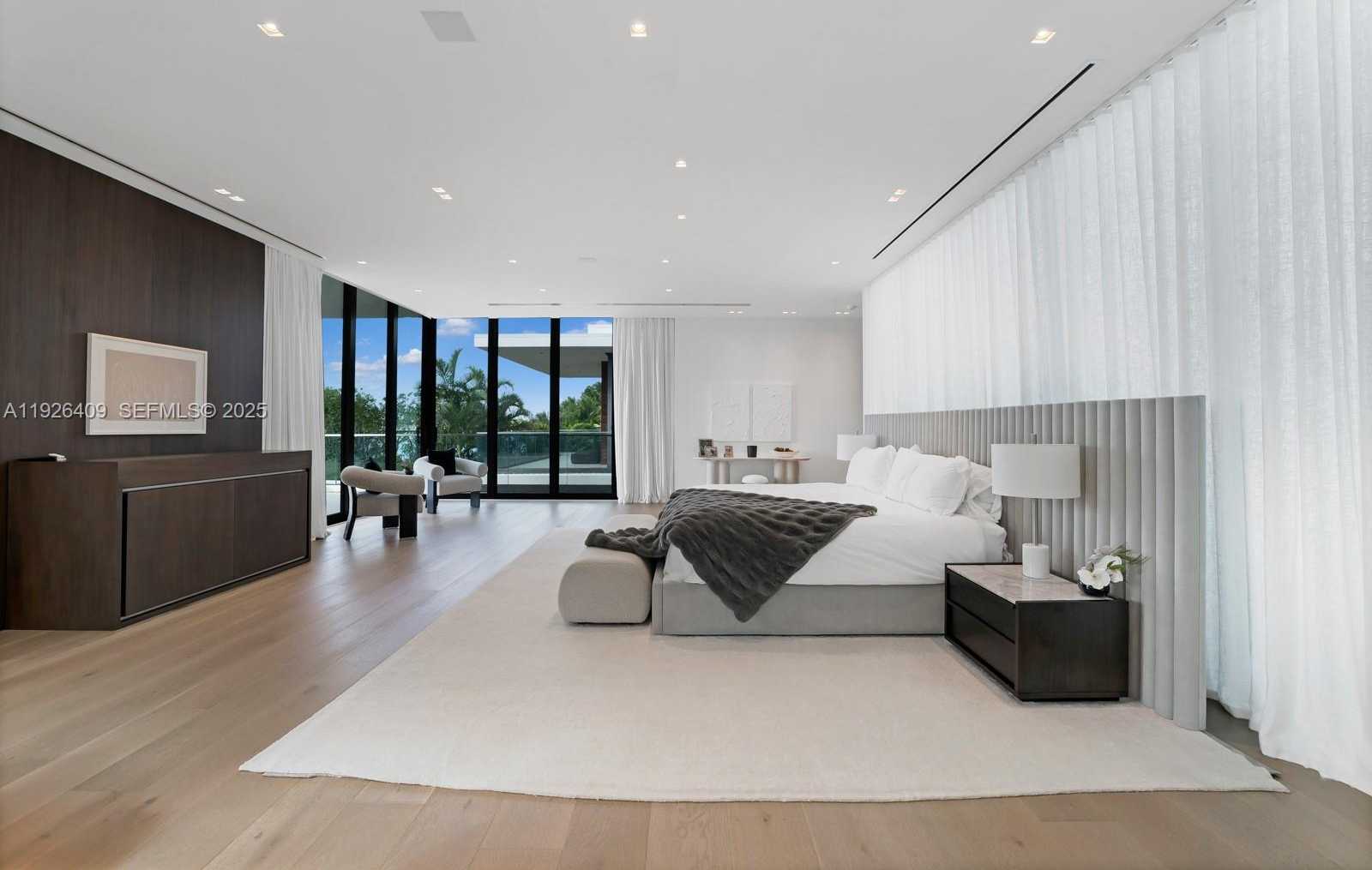 Small Image of 6480 ALLISON RD, Miami Beach Number 58