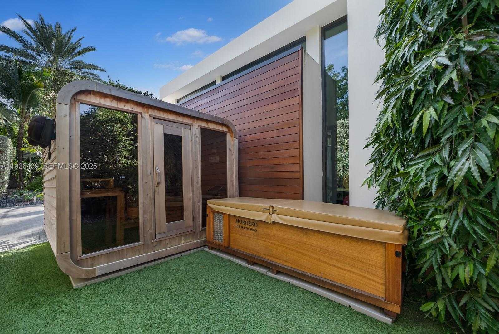 Small Image of 6480 ALLISON RD, Miami Beach Number 64