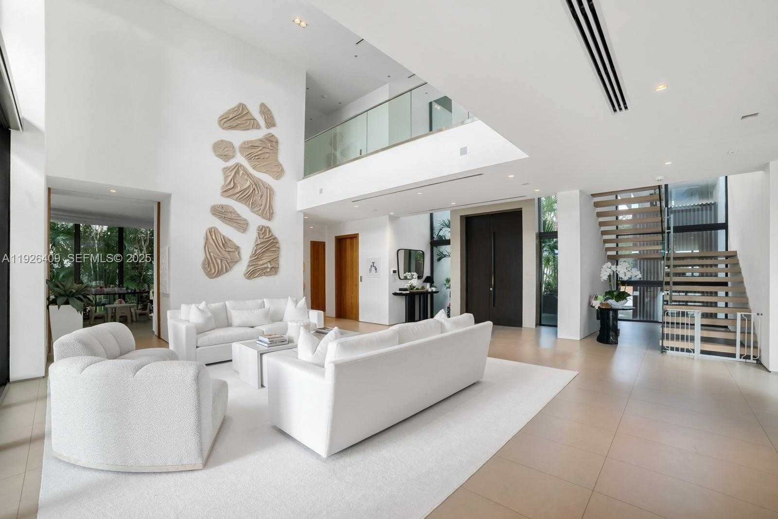 Small Image of 6480 ALLISON RD, Miami Beach Number 9