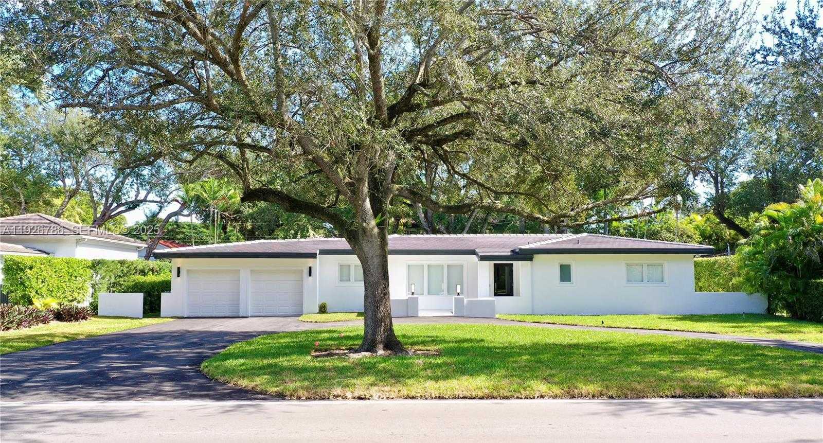 Small Image of 6011 MAYNADA ST, Coral Gables Number 1