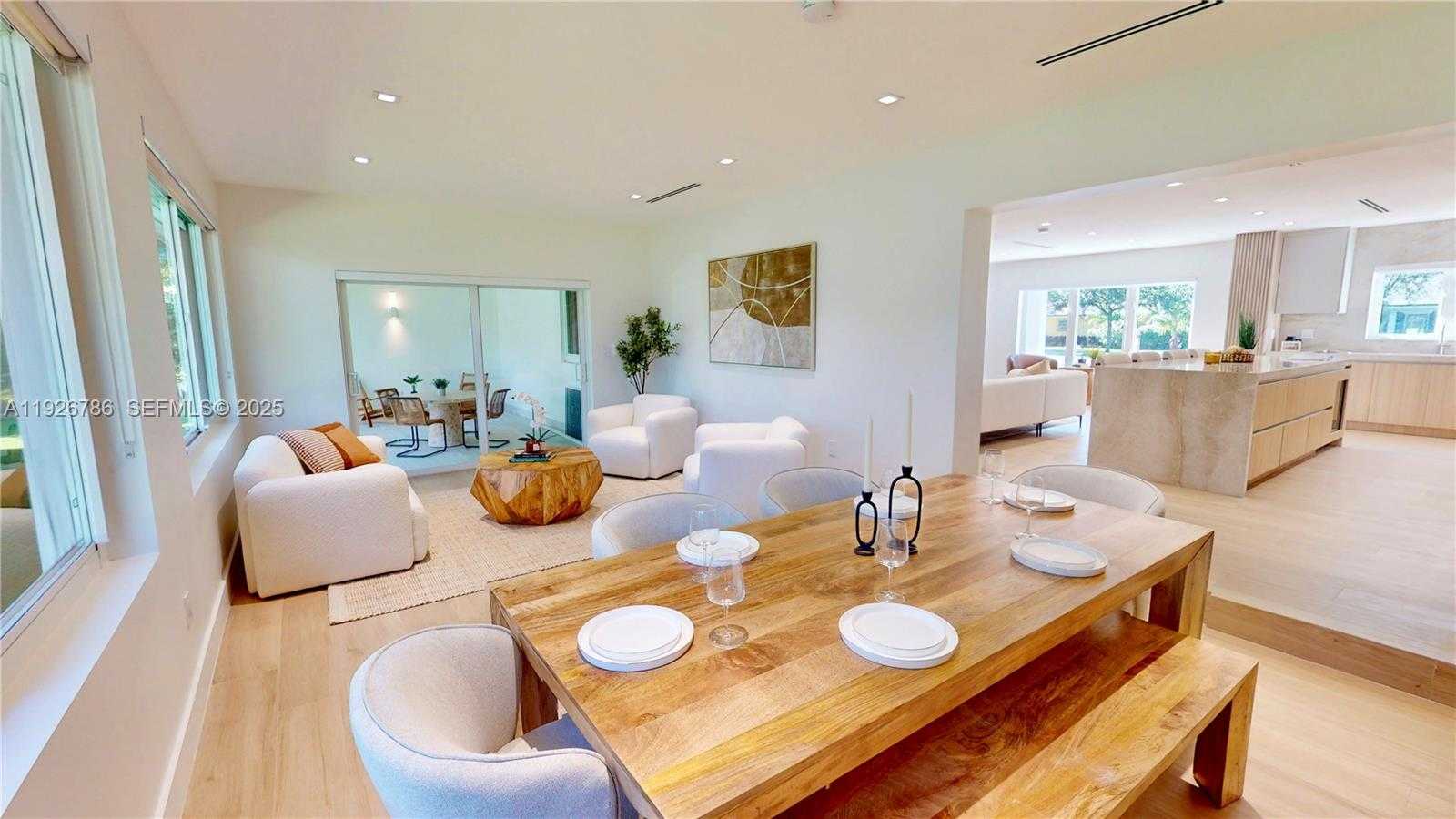 Small Image of 6011 MAYNADA ST, Coral Gables Number 12