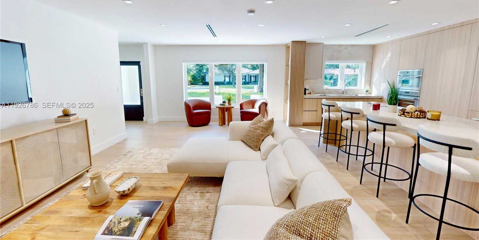 Small Image of 6011 MAYNADA ST, Coral Gables Number 2