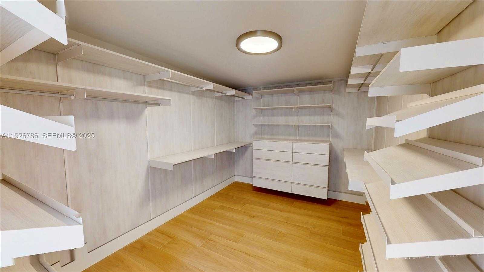 Small Image of 6011 MAYNADA ST, Coral Gables Number 20