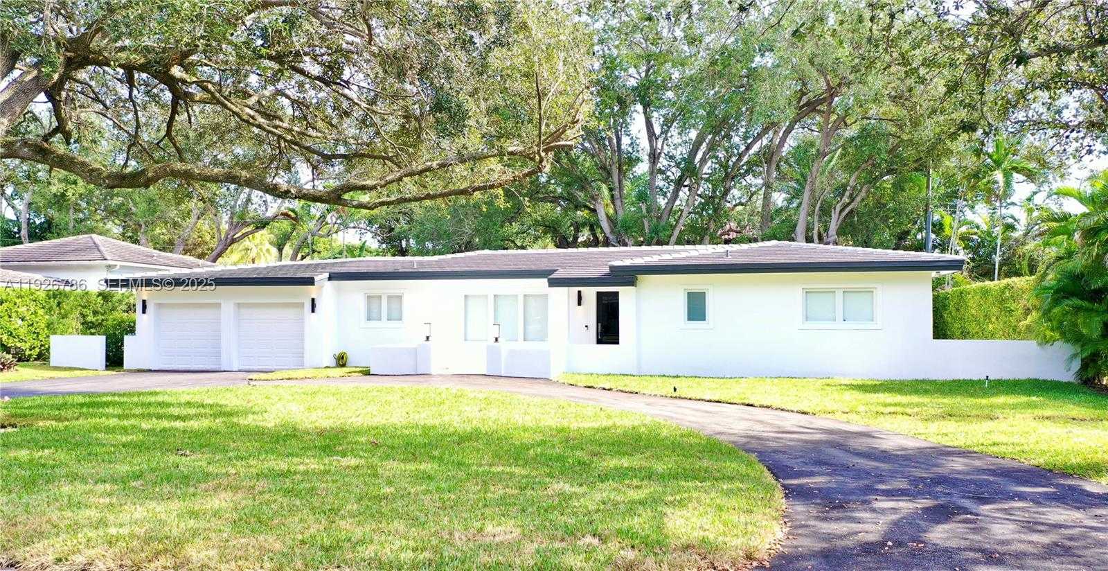 Small Image of 6011 MAYNADA ST, Coral Gables Number 26