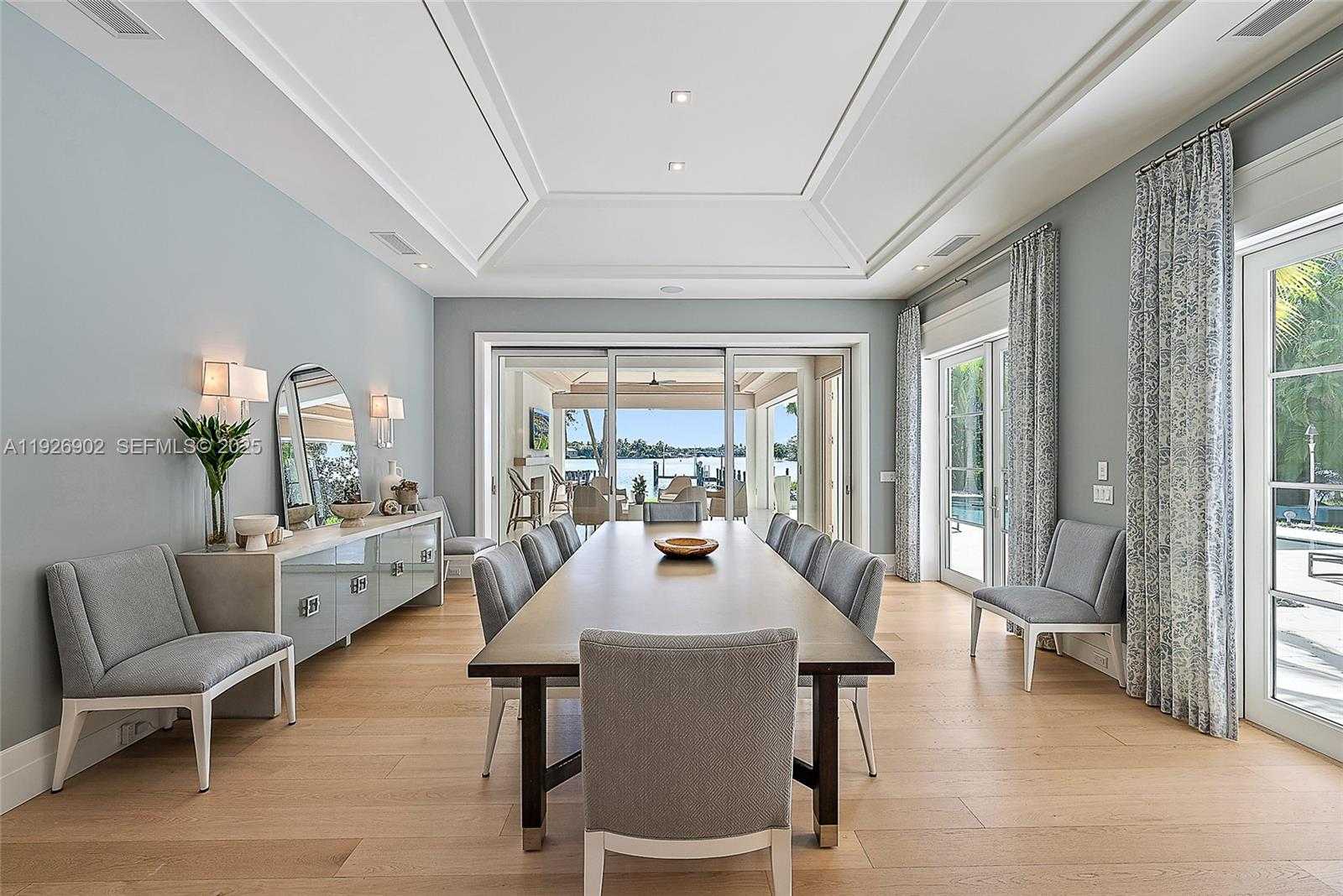 Small Image of 19651 RIVERSIDE DR, Jupiter Number 21