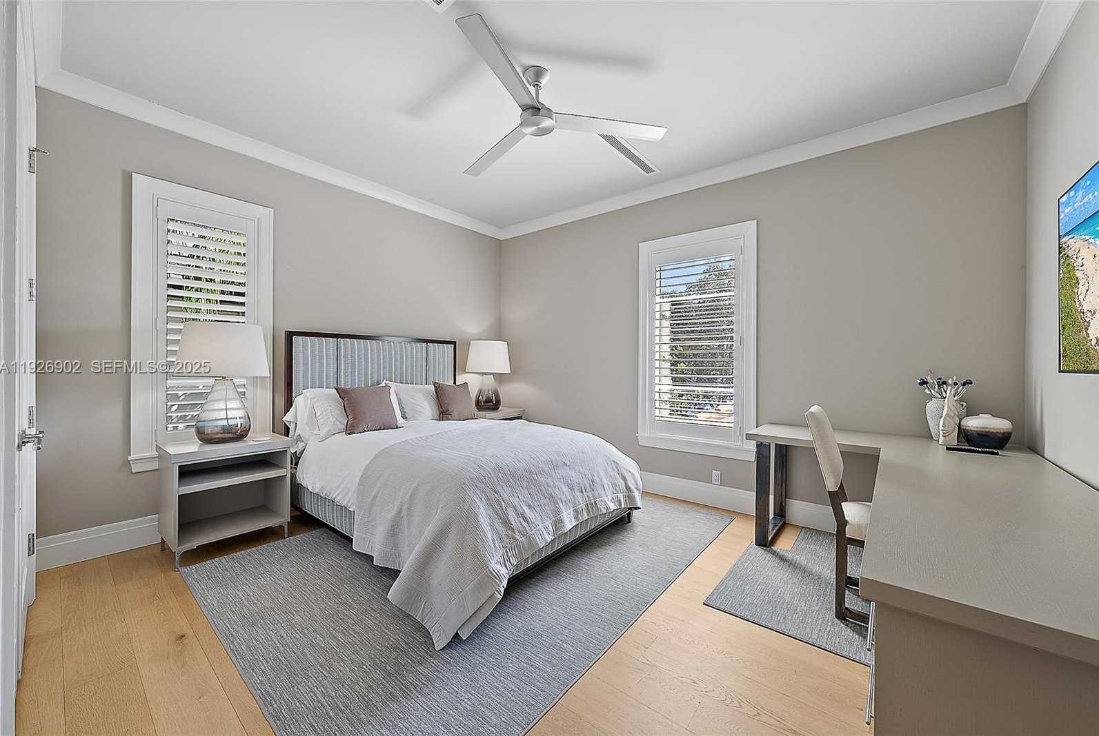 Small Image of 19651 RIVERSIDE DR, Jupiter Number 22