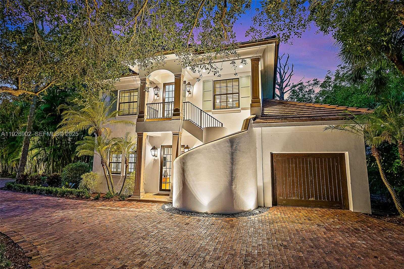 Small Image of 19651 RIVERSIDE DR, Jupiter Number 25