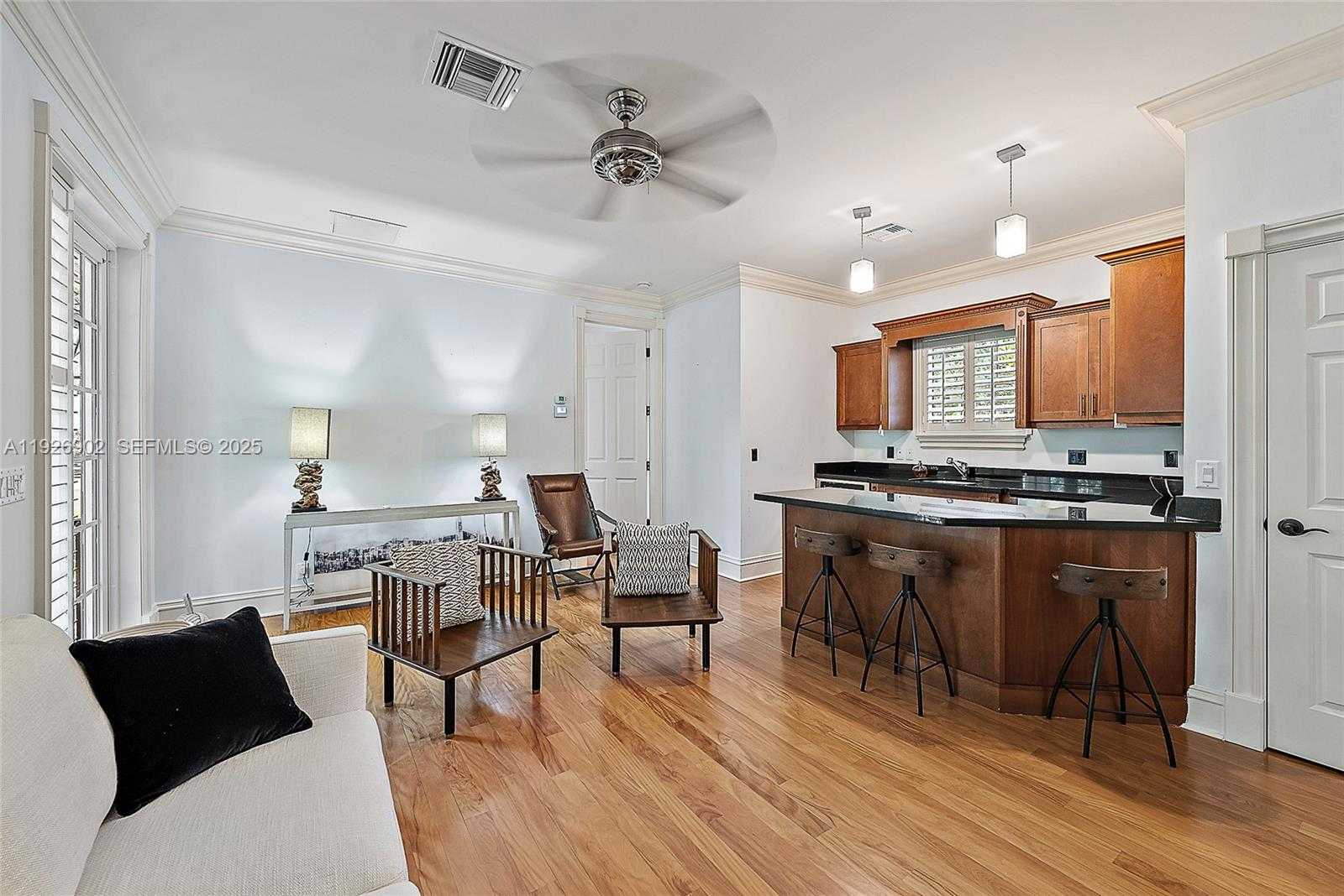 Small Image of 19651 RIVERSIDE DR, Jupiter Number 30