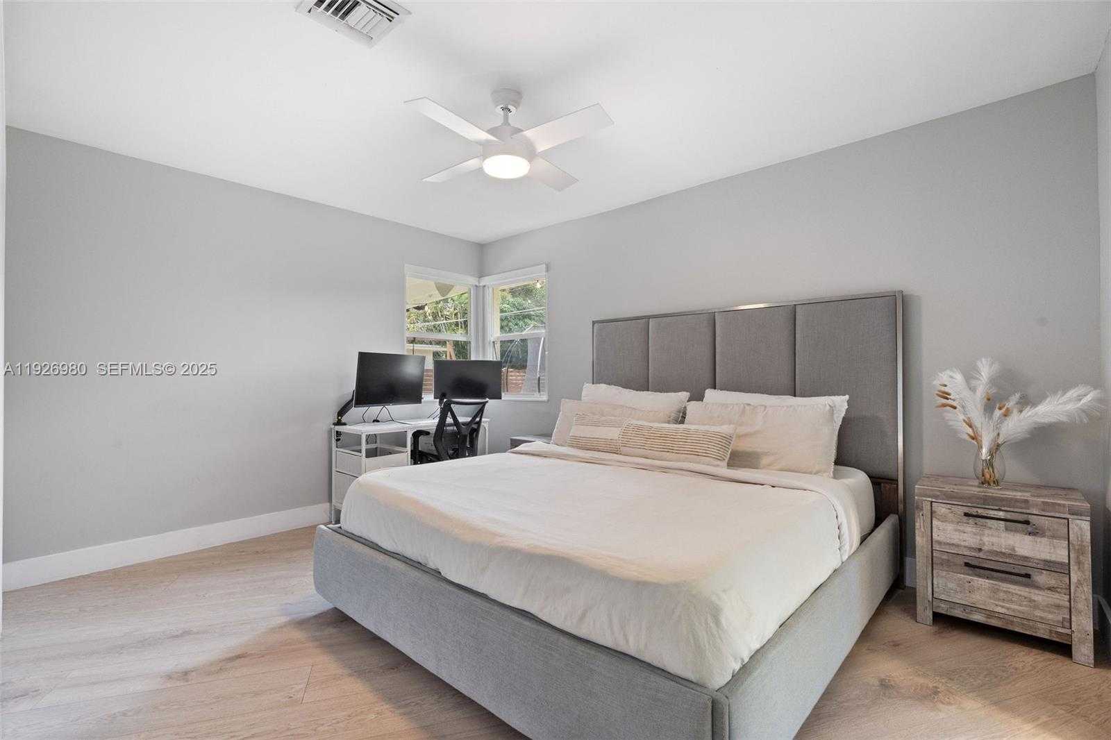 Small Image of 10650 NORTH EAST 11TH CT, Miami Shores Number 16