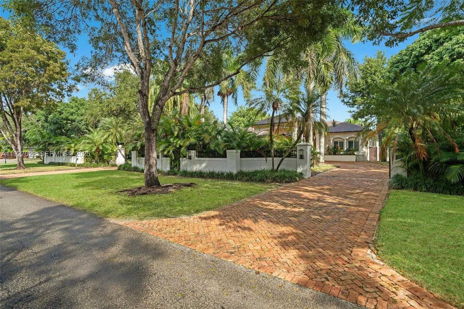 Small Image of 6890 SOUTH WEST 94TH ST, Pinecrest Number 10