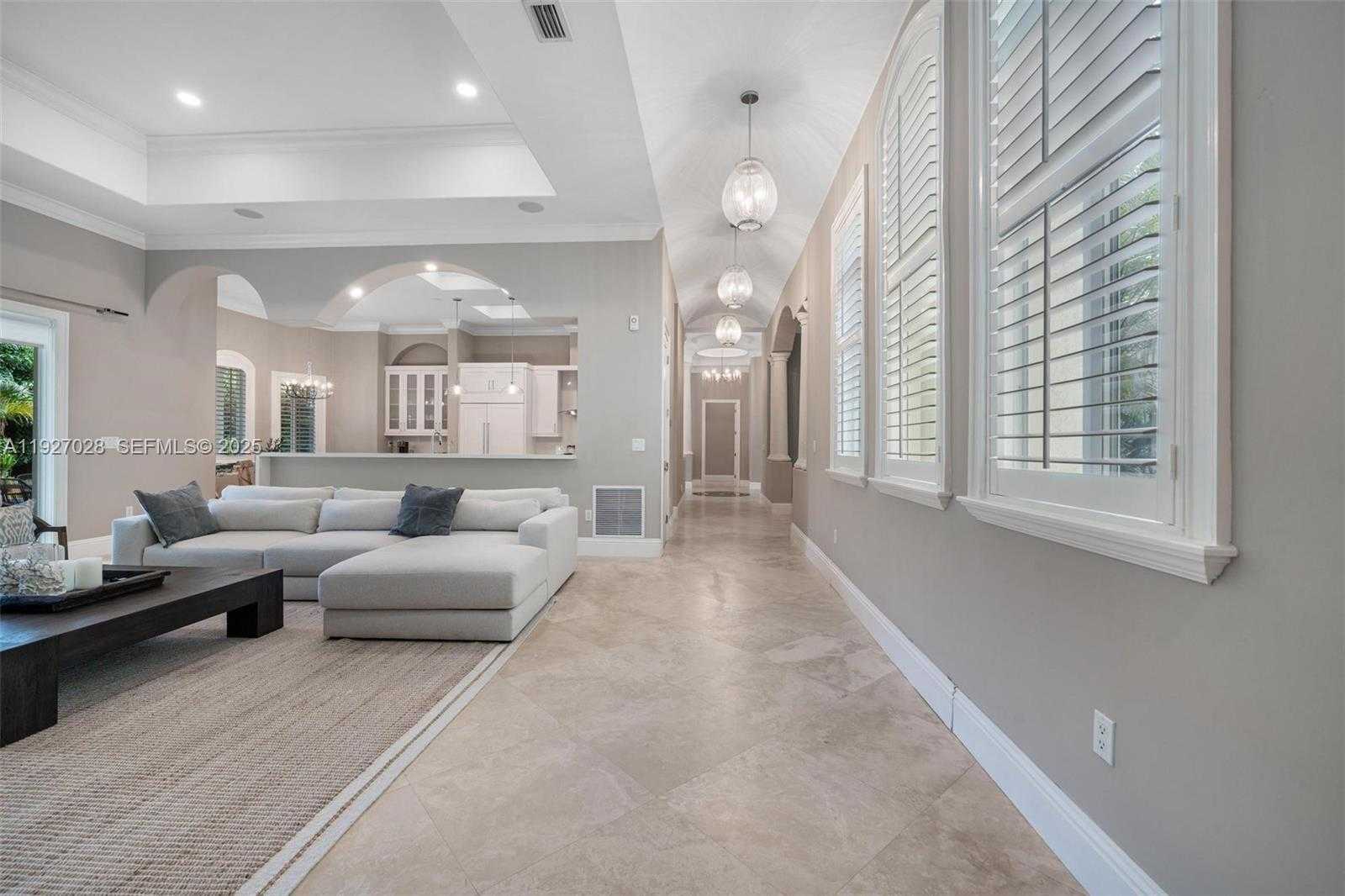 Small Image of 6890 SOUTH WEST 94TH ST, Pinecrest Number 31